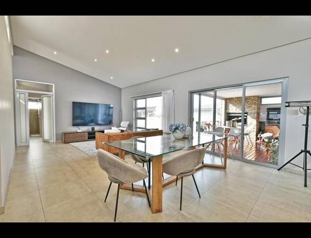 3 BEDROOM HOUSE FOR SALE IN EYE OF AFRICA